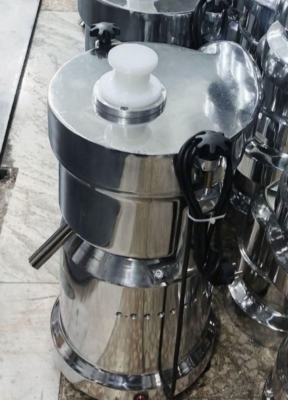 آبمیوه گیری چند کاره و تک کاره